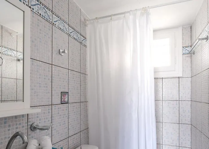 Kythnos Loutra (Kythnos)