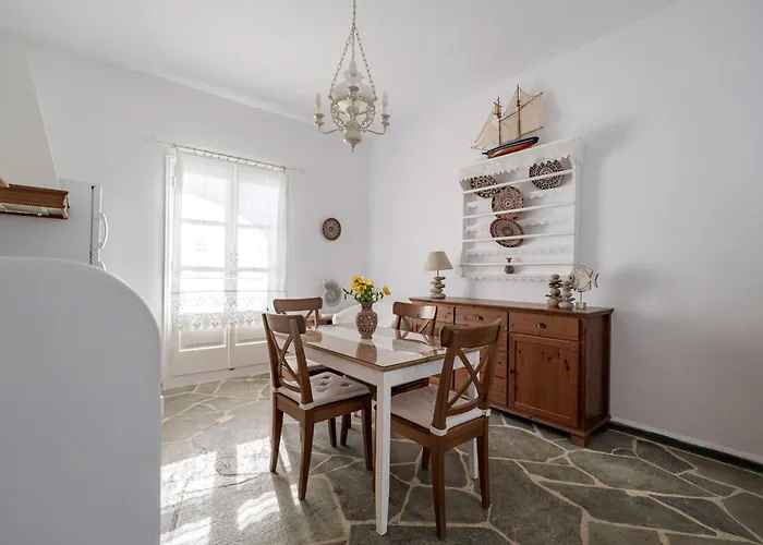 Kythnos Loutra (Kythnos)