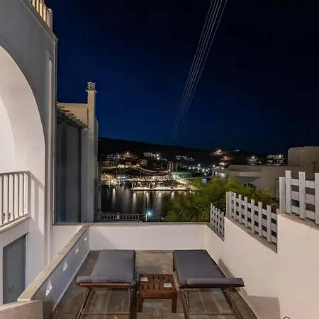 Kythnos Apartment Loutrá
